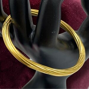 Vintage Estate 18K Yellow Gold 750 Italian Gold Ribbed Bangle Cable Bracelet!